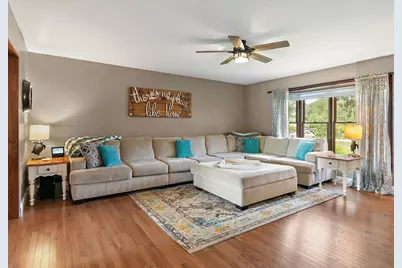715 Monterrey Terrace, McHenry, IL 60050 - Photo 6