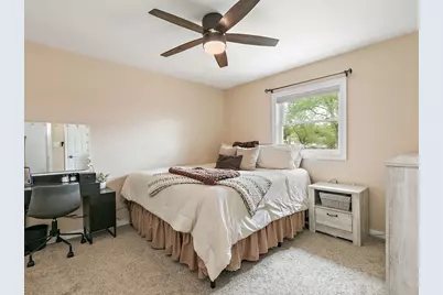 715 Monterrey Terrace, McHenry, IL 60050 - Photo 14