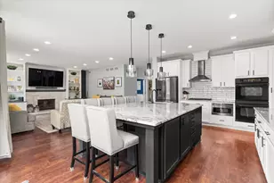 16326 Sand Creek Ln, Plainfield, IL 60586 - Photo 8