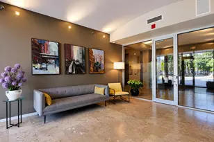 3232 N Halsted St, Chicago, IL 60657 - Photo 2