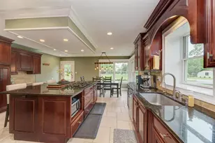 325 Canterbury Ln, Inverness, IL 60010 - Photo 18