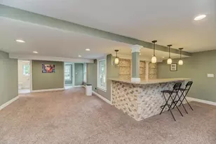 325 Canterbury Ln, Inverness, IL 60010 - Photo 34