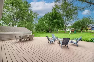 325 Canterbury Ln, Inverness, IL 60010 - Photo 42