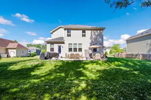 2220 Walnut Glen Blvd, Island Lake, IL 60042 - Photo 38