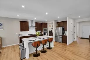 2220 Walnut Glen Blvd, Island Lake, IL 60042 - Photo 10