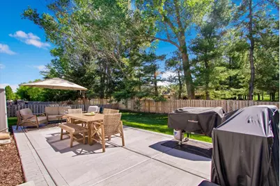 2220 Walnut Glen Boulevard, Island Lake, IL 60042 - Photo 36