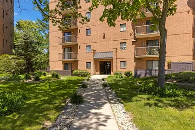 6010 Lake Bluff Drive #301, Tinley Park, IL 60477 - Photo 2