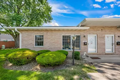 1084 Chovan Drive #1084, Joliet, IL 60435 - Photo 1