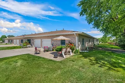 1084 Chovan Drive #1084, Joliet, IL 60435 - Photo 4