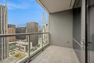 240 E Illinois St, Chicago, IL 60611 - Photo 24