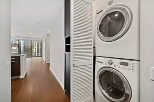 240 E Illinois St, Chicago, IL 60611 - Photo 22