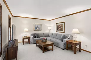215 Alpine Dr, Lake Zurich, IL 60047 - Photo 4
