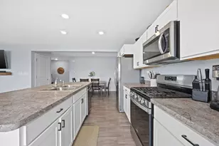 7621 Stonecrop Ln, Joliet, IL 60431 - Photo 8