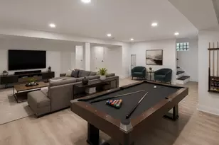 8848 S Jeffery Blvd, Chicago, IL 60617 - Photo 22
