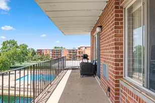 16 E Old Willow Rd, Prospect Heights, IL 60070 - Photo 14
