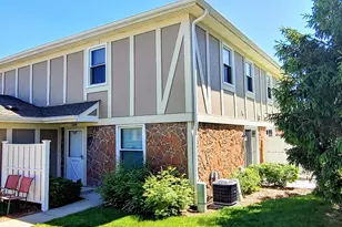 1070 Glouchester Harbor, Schaumburg, IL 60193 - Photo 1