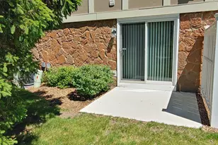 1070 Glouchester Harbor, Schaumburg, IL 60193 - Photo 18