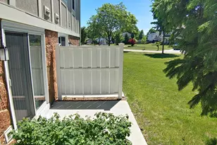 1070 Glouchester Harbor, Schaumburg, IL 60193 - Photo 16