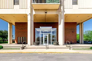 3001 S Michigan Ave, Chicago, IL 60616 - Photo 2