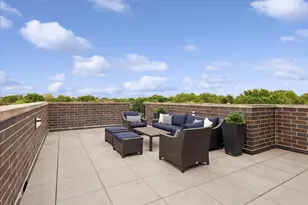 1731 W Roscoe St, Chicago, IL 60657 - Photo 16