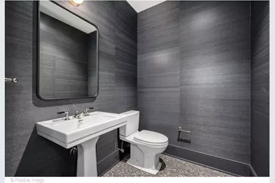 21 N May Street #1103, Chicago, IL 60607 - Photo 32