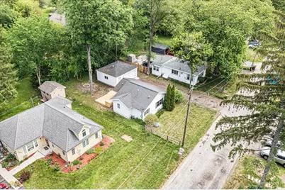 2622 W Emerald Court, McHenry, IL 60051 - Photo 4