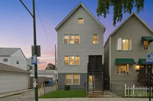 646 W 47th Pl, Chicago, IL 60638 - Photo 1