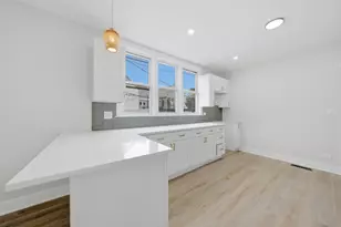 646 W 47th Pl, Chicago, IL 60638 - Photo 26