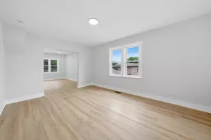 646 W 47th Pl, Chicago, IL 60638 - Photo 20