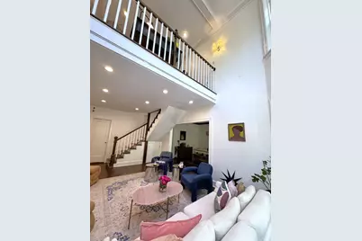 2948 N Pine Grove Avenue #2, Chicago, IL 60657 - Photo 10