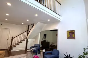 2948 N Pine Grove Ave, Chicago, IL 60657 - Photo 10