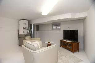 219 W Oak Ave, Wheaton, IL 60187 - Photo 20