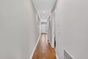 6424 N Albany Ave, Chicago, IL 60645 - Photo 10