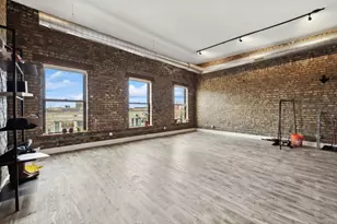 1572 N Milwaukee Ave, Chicago, IL 60622 - Photo 2