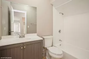 1022 Arnold Ct, Des Plaines, IL 60016 - Photo 8