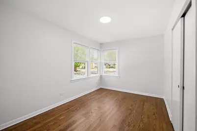 6207 W Eastwood Avenue, Chicago, IL 60630 - Photo 6