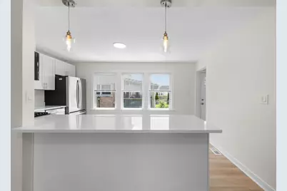 6207 W Eastwood Avenue, Chicago, IL 60630 - Photo 4