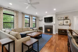 1908 W Irving Park Rd, Chicago, IL 60613 - Photo 8