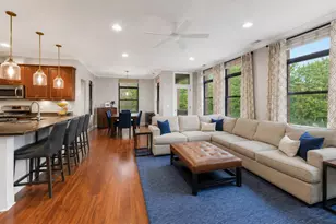 1908 W Irving Park Rd, Chicago, IL 60613 - Photo 4