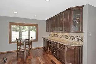 7708 Palm Dr, Orland Park, IL 60462 - Photo 8