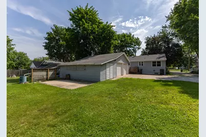 335 N Chicago Street, Geneseo, IL 61254 - Photo 4