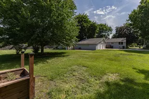 335 N Chicago St, Geneseo, IL 61254 - Photo 6