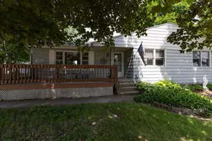 335 N Chicago St, Geneseo, IL 61254 - Photo 2