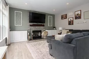 1061 Painted Lake Ct, Lake Villa, IL 60046 - Photo 6