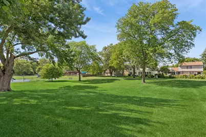 1380 Logsdon Lane, Buffalo Grove, IL 60089 - Photo 20