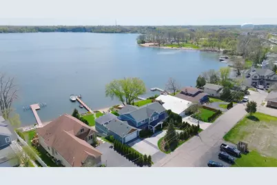 245 Sunrise Lane, Lake Zurich, IL 60047 - Photo 44