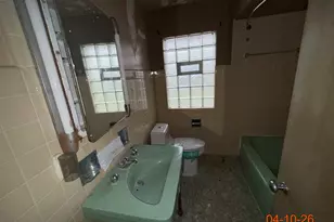 [Address not provided], Harvey, IL 60426 - Photo 10