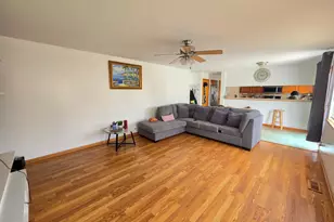 2400 Mark Ave, Zion, IL 60099 - Photo 6
