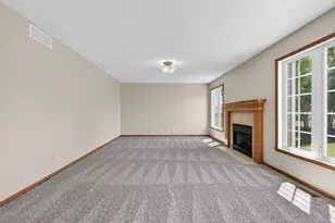 676 Elberon Way, Roscoe, IL 61073 - Photo 8