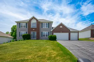 676 Elberon Way, Roscoe, IL 61073 - Photo 2